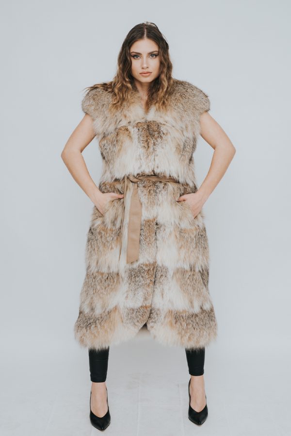 cosmos-furs-2021-natural-female-skins-top